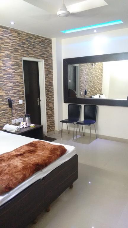 Balaji House Guest house *