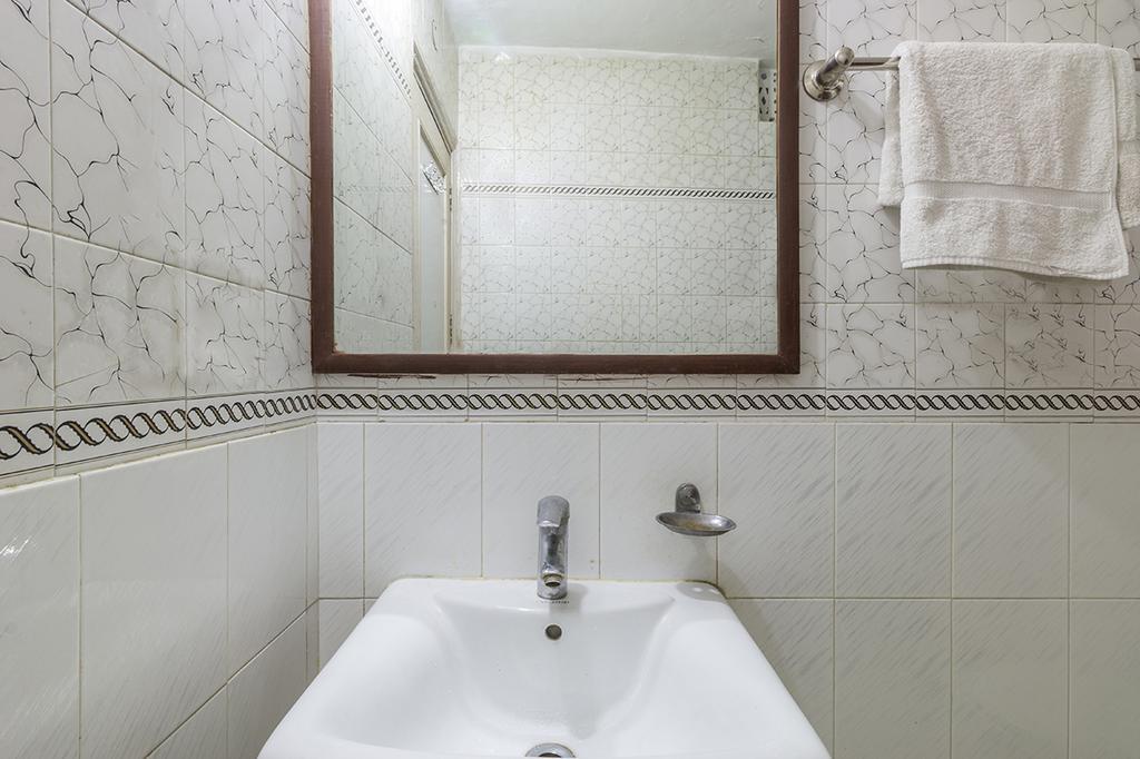 Sahara International Deluxe Hotel