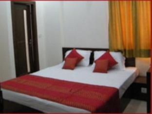 Neptune Residency Hotel 2*