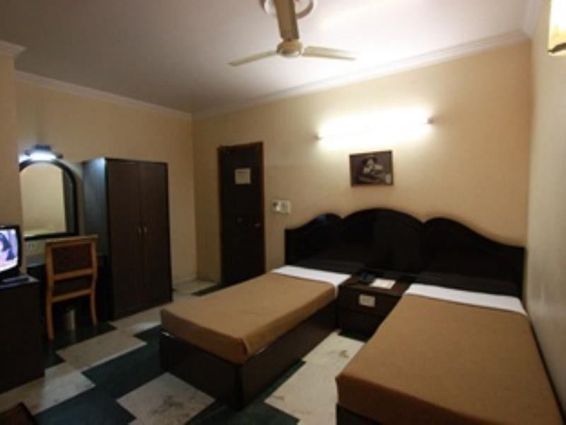 Hotel Singh Continetal