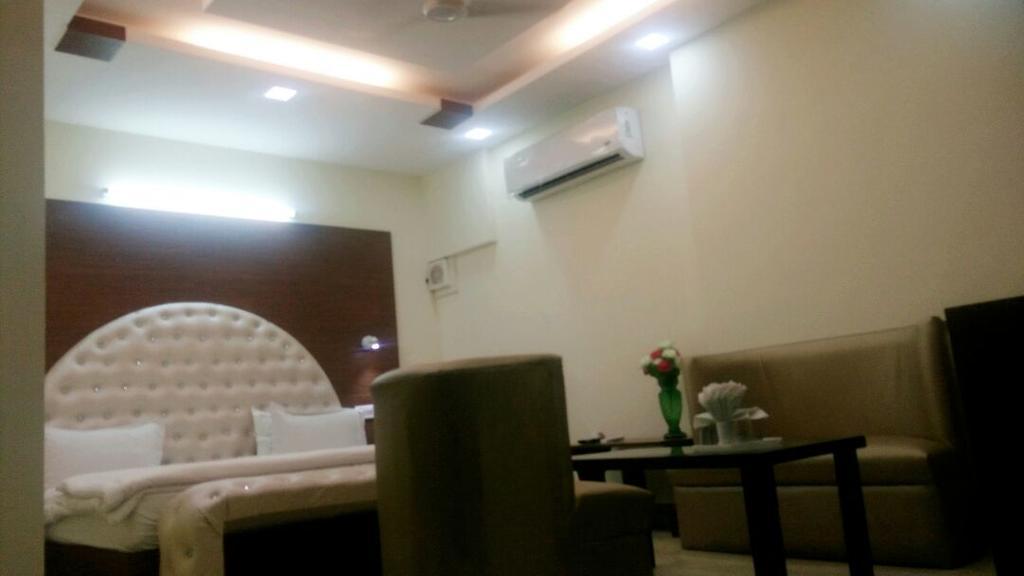 Collection O 9266 Kapoor Guest house