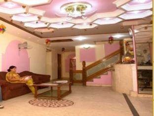 Hotel Hill Palace -near Karol Bagh Metro Station