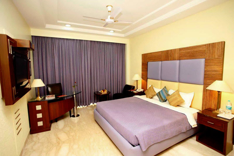 Star Rocks Hotel New Delhi