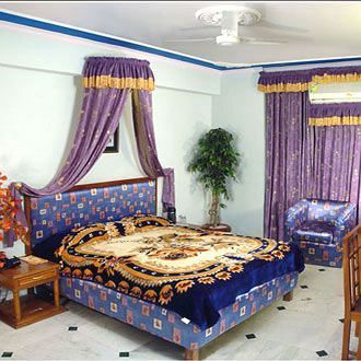 Fabexpress Welcome Palace Near Railway Station Hotel