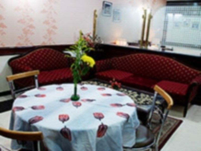 Amar Inn- Lajpat Nagar Market Bed & Breakfast