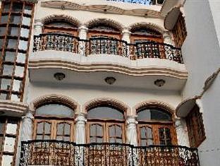 Bajaj Indian Homestay New Delhi
