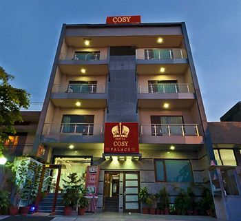 Fabhotel Cosy Palace