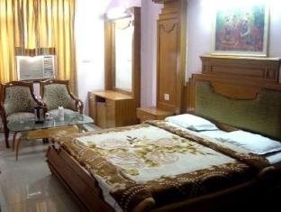 Hotel O Gold Palace 4*