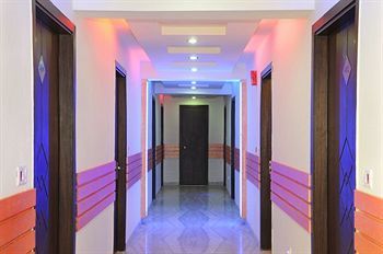 Grand Plaza Hotel 3*