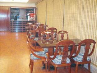 Hotel Lilywhite