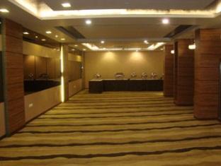 Liv - Naraina 3*
