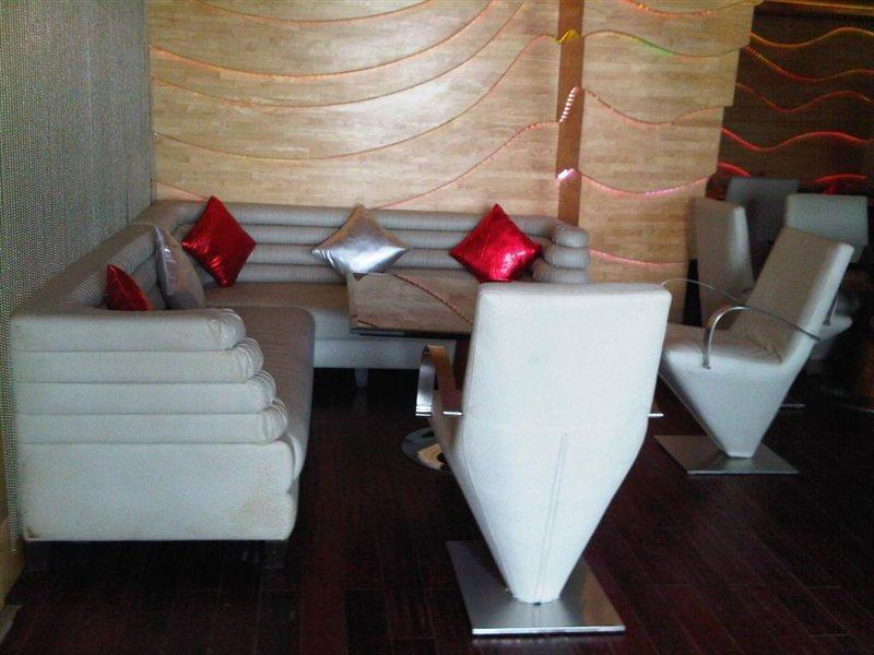 Taurus Sarovar Portico Hotel