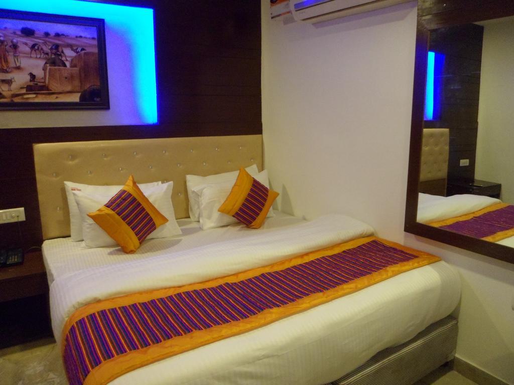 Hotel Shell Deluxe New Delhi