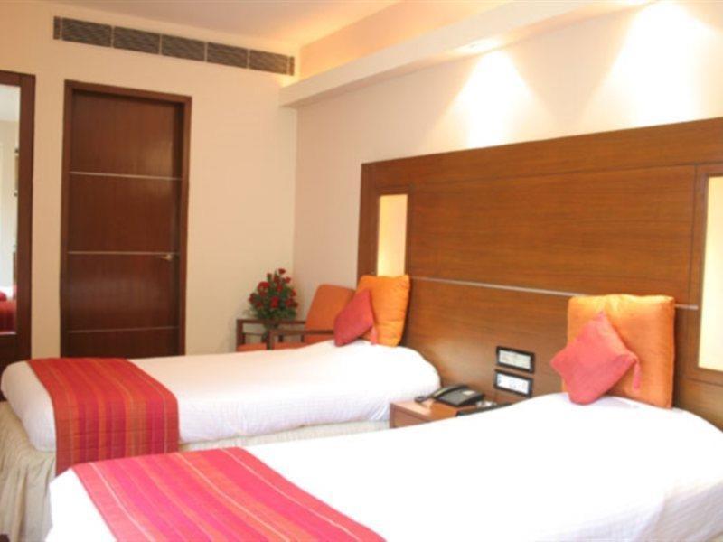 House By Howard Hotel 3*