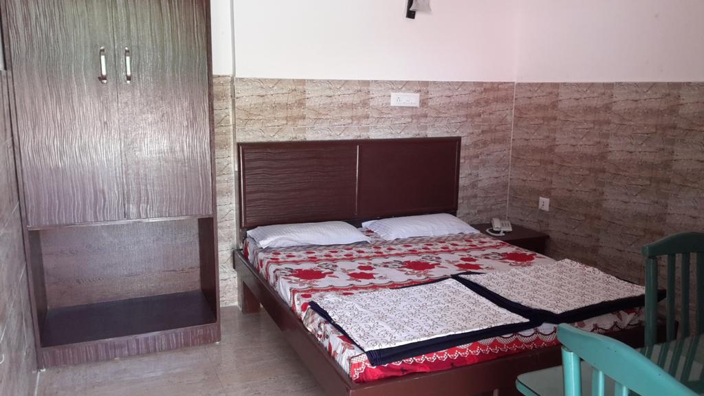 Jeraths Villa Bed And Breakfast Guest house