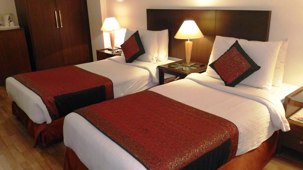 Hotel Fabhotel Goodwill Gk 1 3*