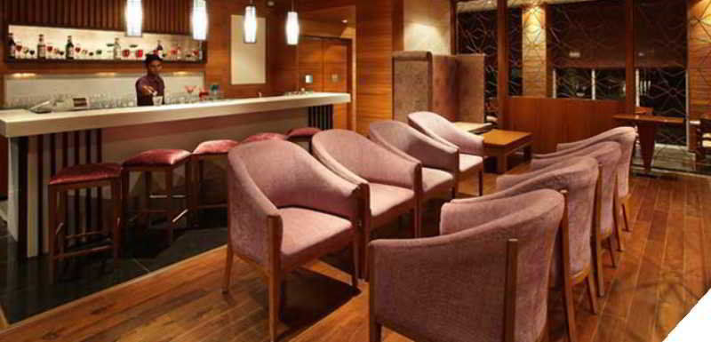 Hotel Oodles 4*