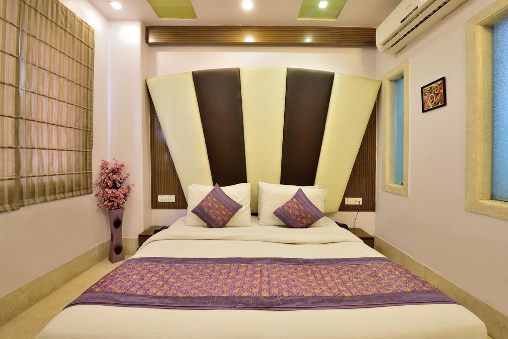 Taksh Hotel Delhi (National Capital Territory of India)