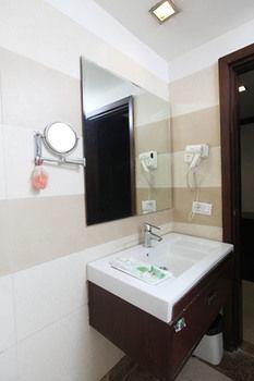 Oyo Malviya Nagar Market 3* New Delhi