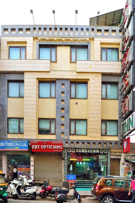 Hotel Taksh