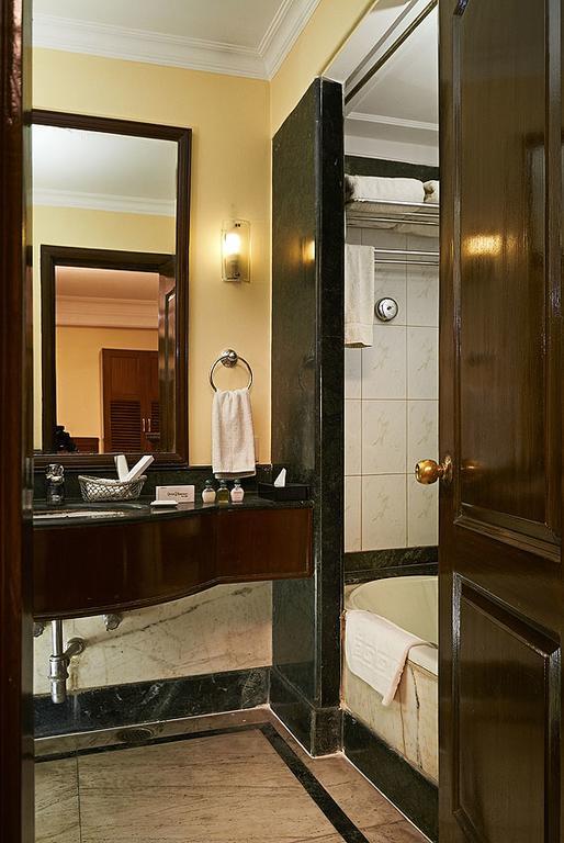 Hotel Qutub Residency 3*