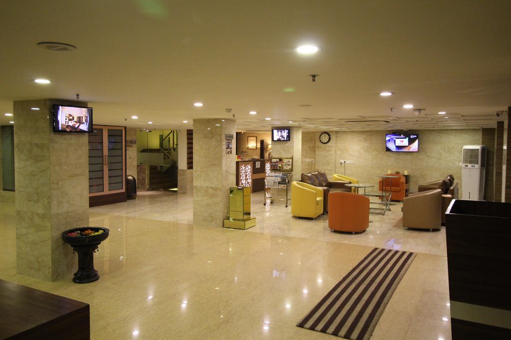 Golden Grand Hotel