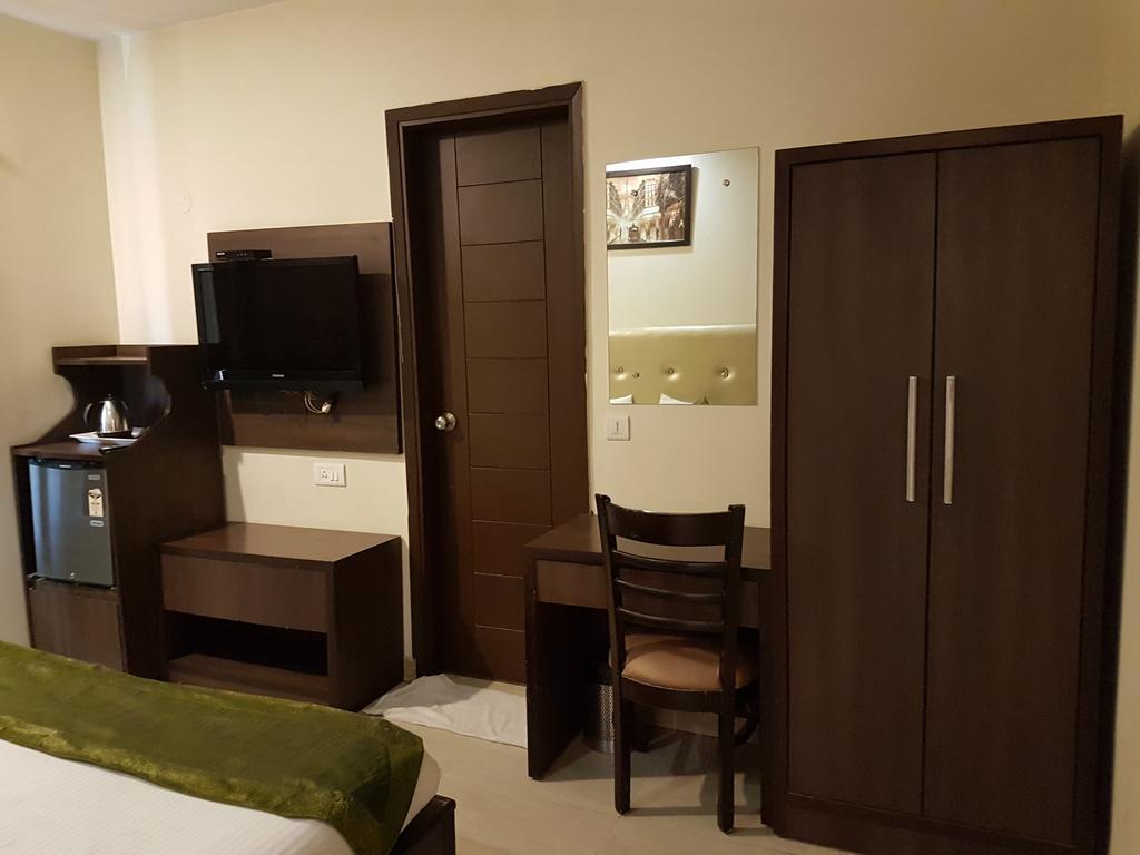 O The Olive Delhi (National Capital Territory of India)