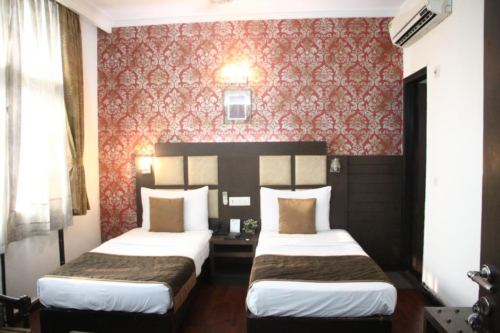 Amar Inn- Lajpat Nagar Market
