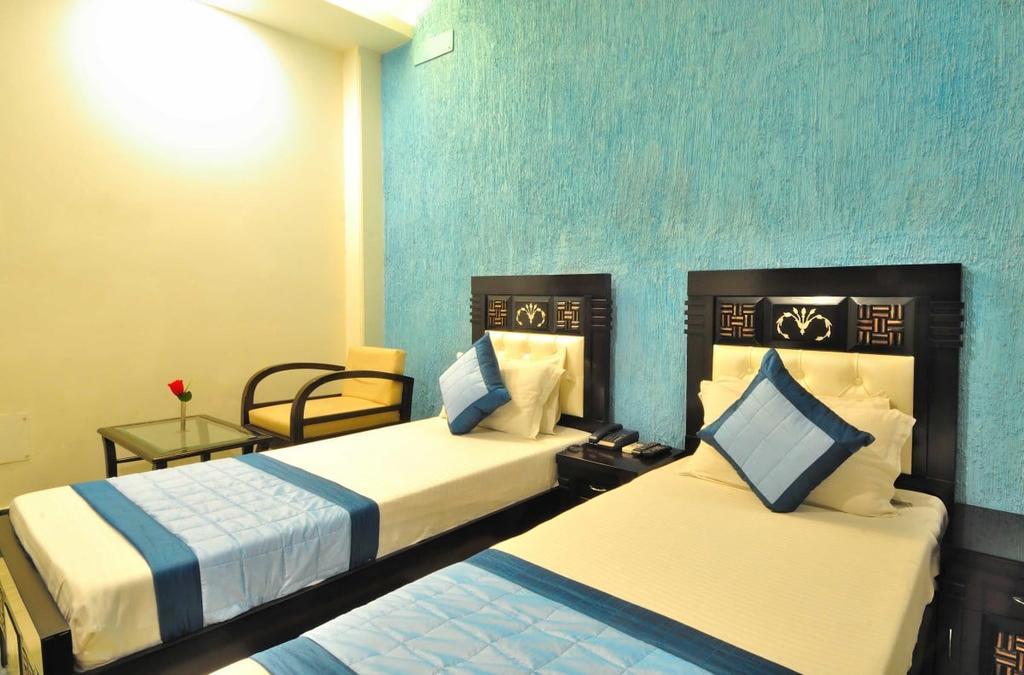 Vardhmaan Hotel 2*
