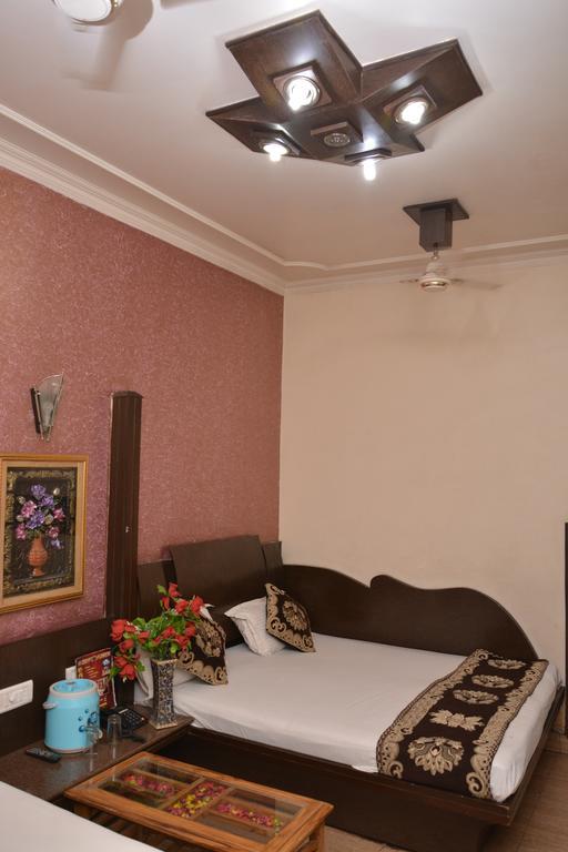 Yatri International 2*