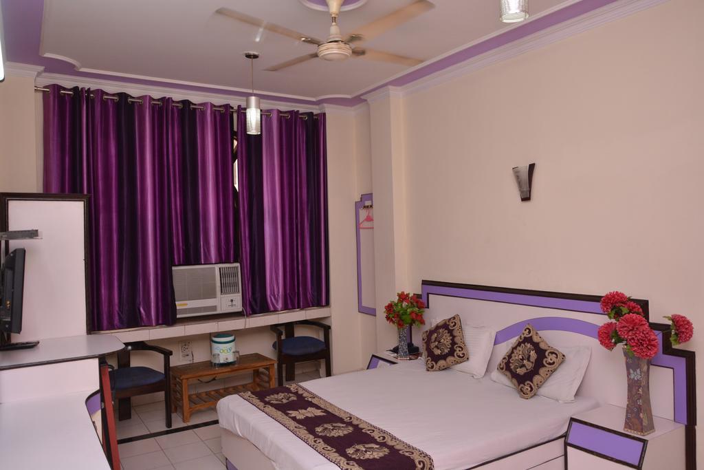 Yatri International 2* New Delhi