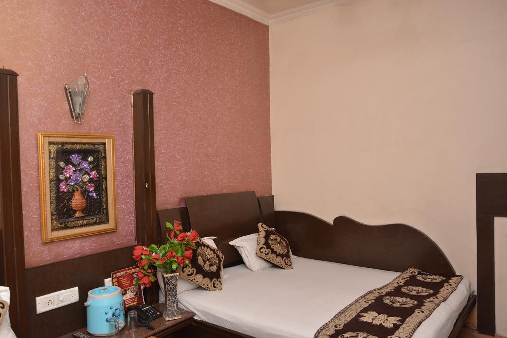 Yatri International Guest house