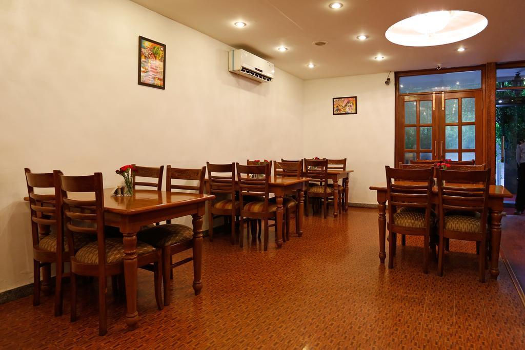 Oyo 367 Forest Hotel New Delhi