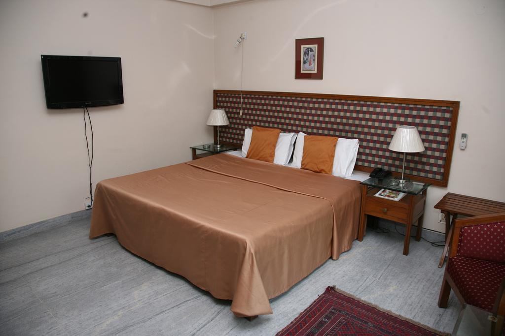 Hotel The Royal Residency