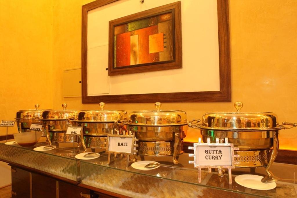 Hotel Bulbul And Banquets New Delhi