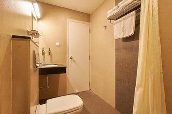 Fabhotel Daffodils Connaught Place Hotel 3*