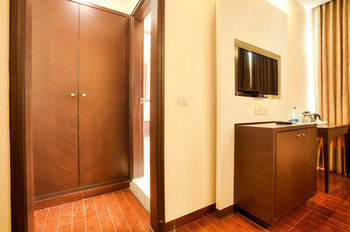 Hotel Treebo Kings Plaza