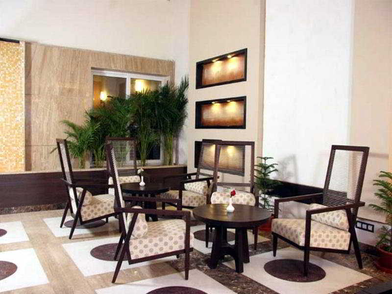 Hotel Dolphinn Grand New Delhi
