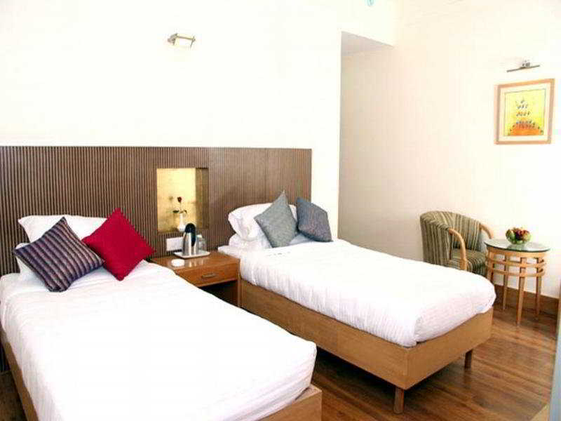 Hotel Dolphinn Grand
