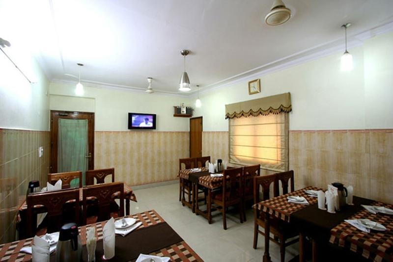 The C Park Karol Bagh Homely Atmosphere 3*