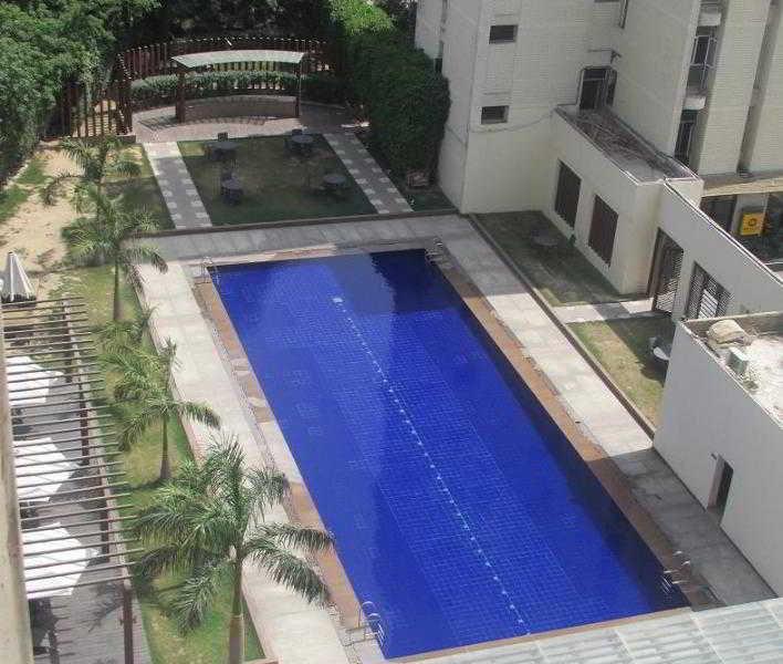 Clarion Collection 4*