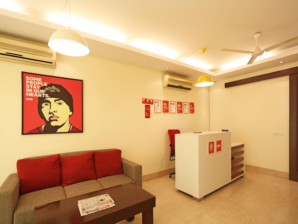 Oyo 5265 Hauz Khas Metro