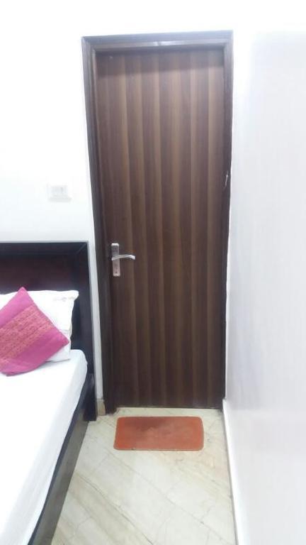 Poonam International Hotel New Delhi