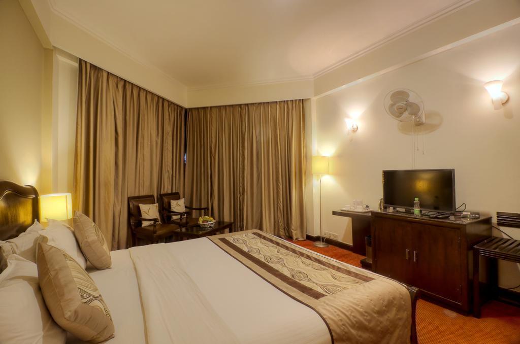The Claremont & Convention Centre 3* New Delhi