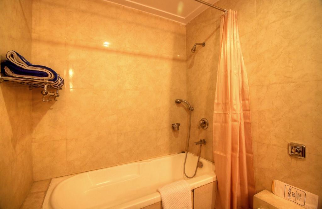 The Claremont & Convention Centre 3*