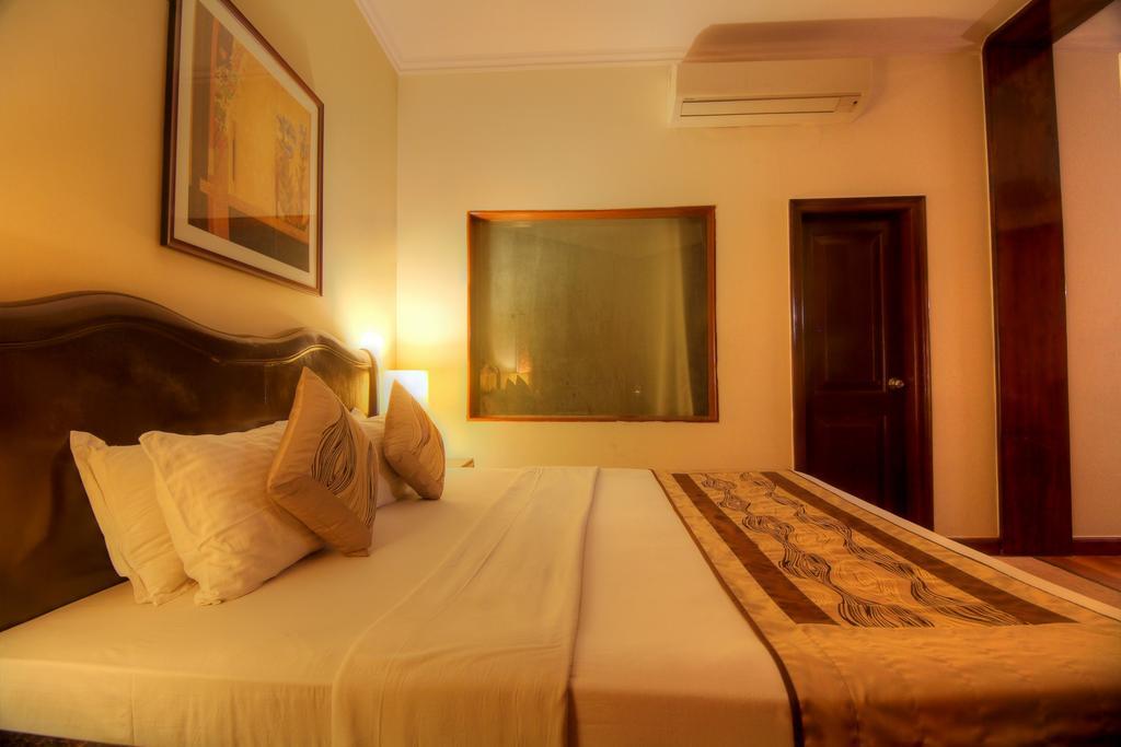 The Claremont & Convention Centre Hotel New Delhi