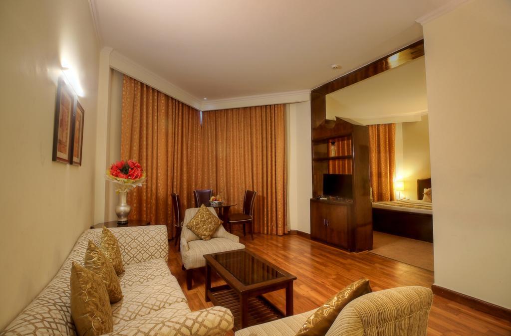 The Claremont & Convention Centre Hotel 3*