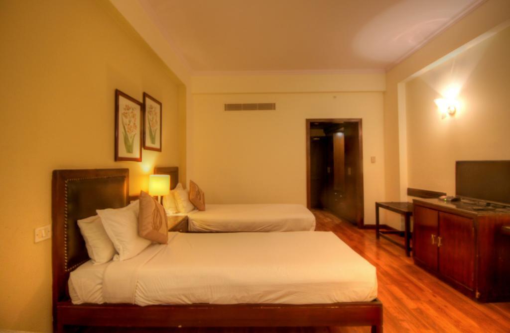 The Claremont & Convention Centre Hotel New Delhi