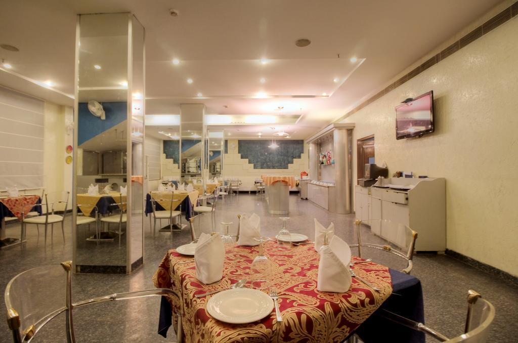 Hotel The Claremont & Convention Centre New Delhi