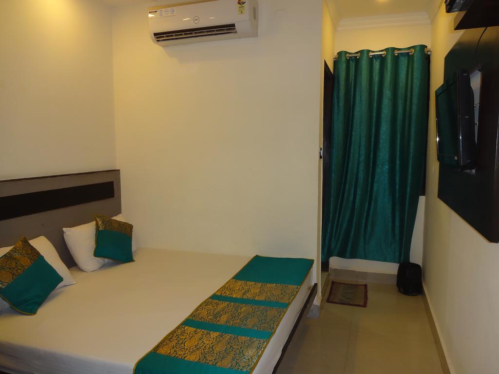 Hare Krishna Main Bazar Hotel New Delhi
